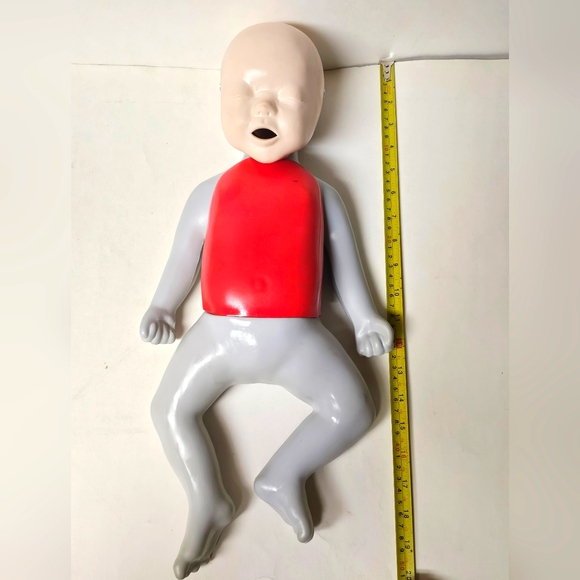 Life/form Basic Buddy Infant Training CPR Manikin - Picture 4 of 6